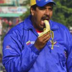 Nicolas Maduro comiendo uno de su especie